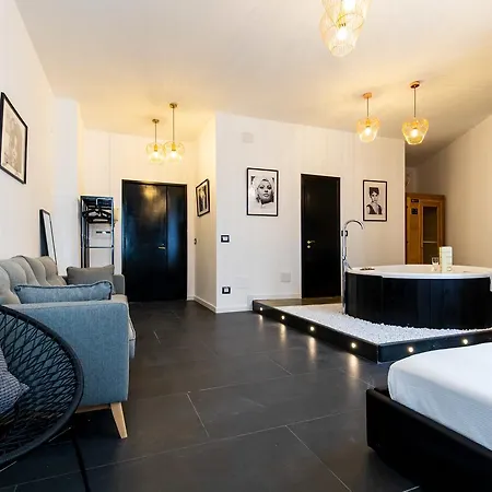 Muni Boutique Flat By Babylon Апартаменты Неаполь
